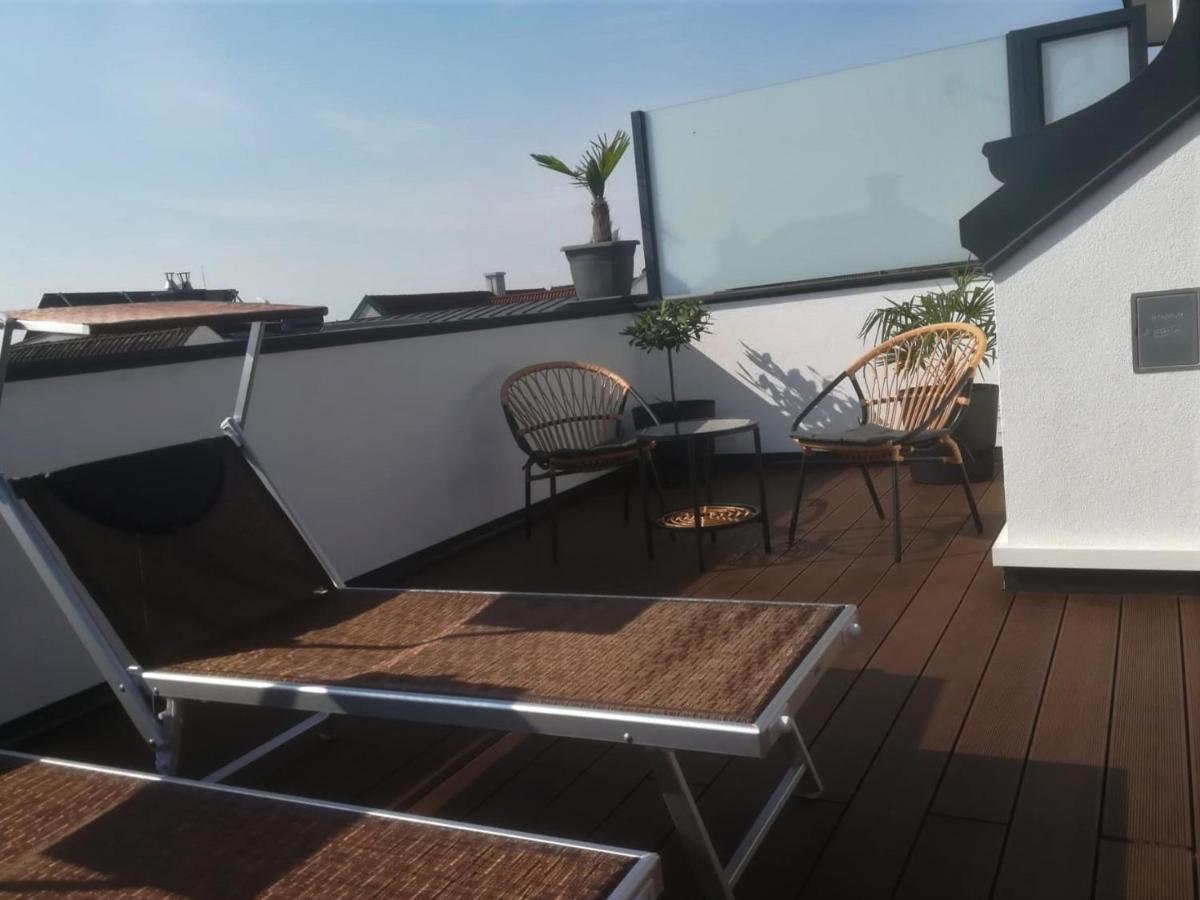 Penthouse Griemann 2 Fuer Max 4 Personen Mit Eigener Grosser Dachterrasse Zum Relaxen! Illmitz Esterno foto
