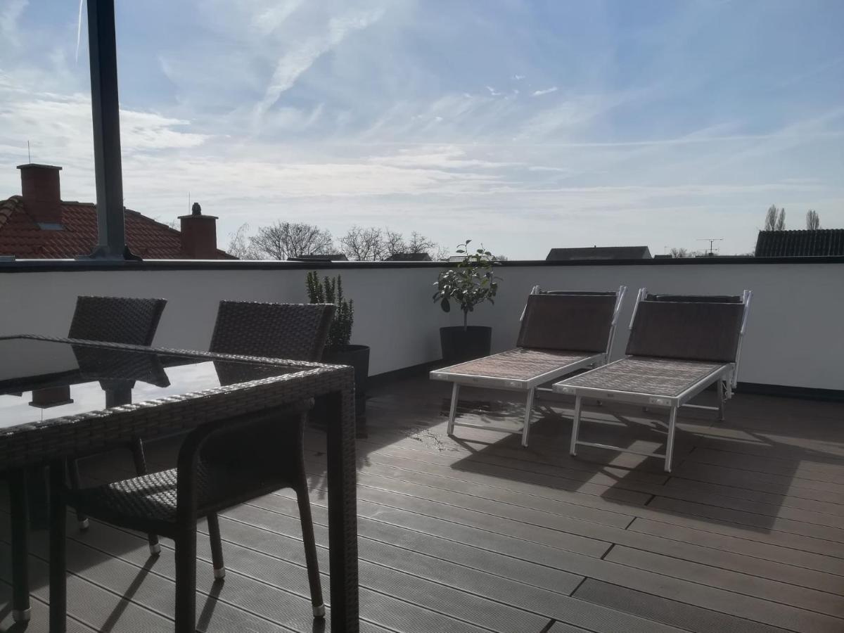 Penthouse Griemann 2 Fuer Max 4 Personen Mit Eigener Grosser Dachterrasse Zum Relaxen! Illmitz Esterno foto