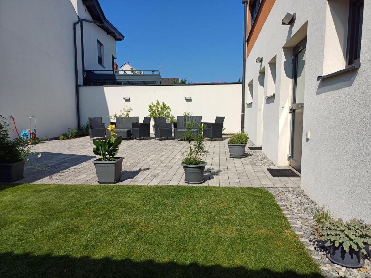 Penthouse Griemann 2 Fuer Max 4 Personen Mit Eigener Grosser Dachterrasse Zum Relaxen! Illmitz Esterno foto