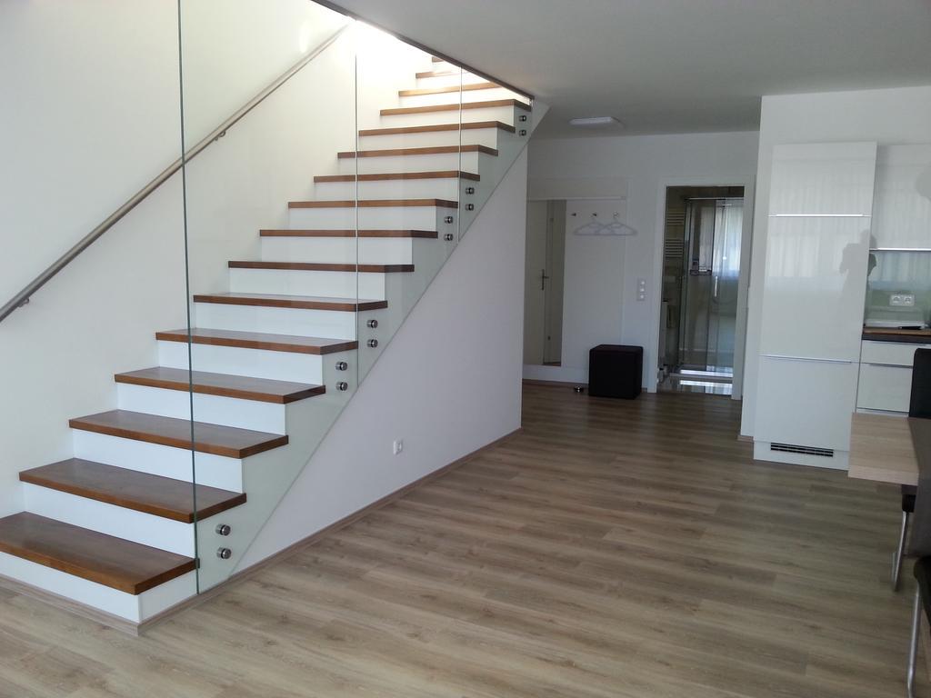 Penthouse Griemann 2 Fuer Max 4 Personen Mit Eigener Grosser Dachterrasse Zum Relaxen! Illmitz Esterno foto
