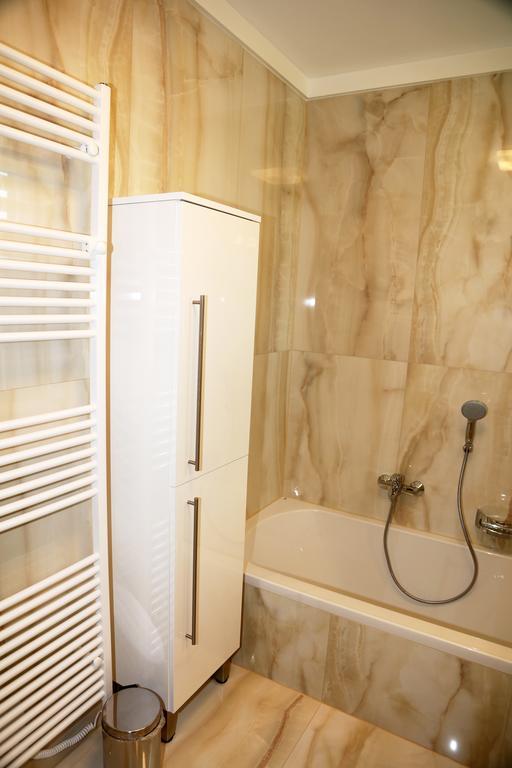 Penthouse Griemann 2 Fuer Max 4 Personen Mit Eigener Grosser Dachterrasse Zum Relaxen! Illmitz Esterno foto