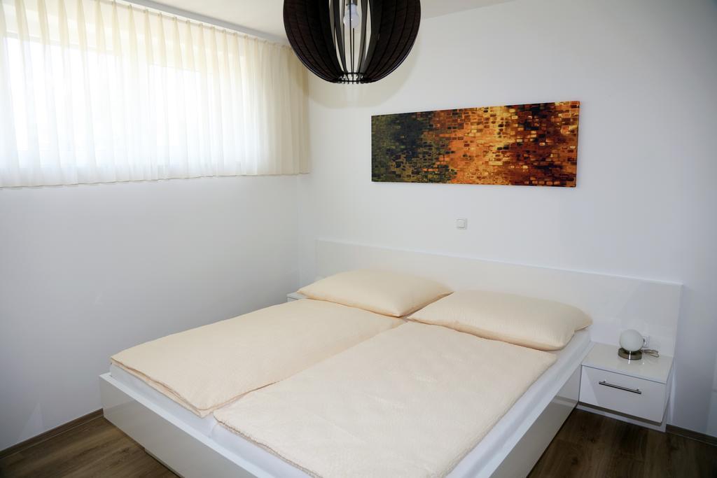 Penthouse Griemann 2 Fuer Max 4 Personen Mit Eigener Grosser Dachterrasse Zum Relaxen! Illmitz Esterno foto