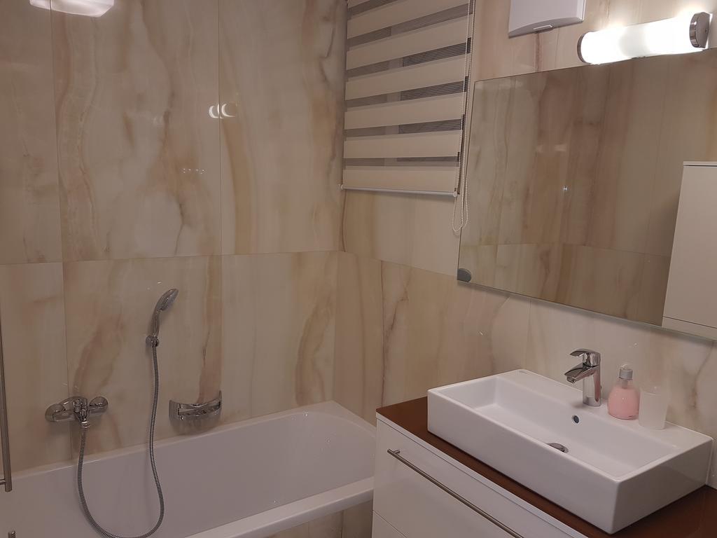 Penthouse Griemann 2 Fuer Max 4 Personen Mit Eigener Grosser Dachterrasse Zum Relaxen! Illmitz Esterno foto