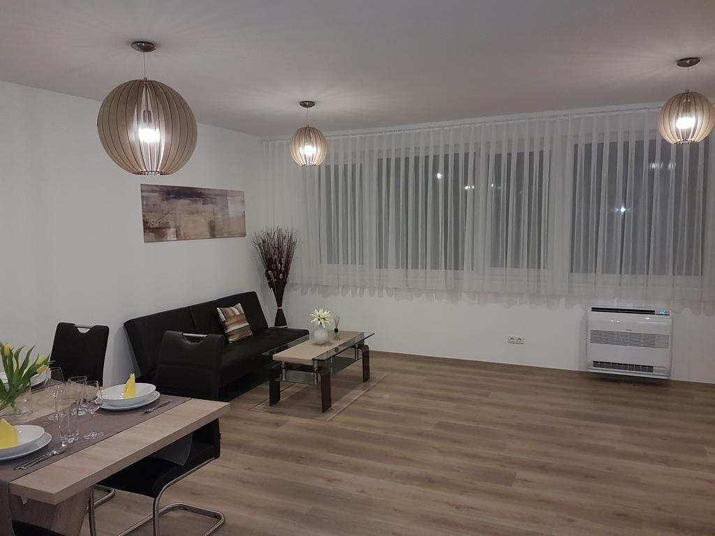 Penthouse Griemann 2 Fuer Max 4 Personen Mit Eigener Grosser Dachterrasse Zum Relaxen! Illmitz Esterno foto