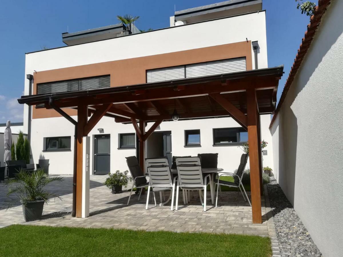 Penthouse Griemann 2 Fuer Max 4 Personen Mit Eigener Grosser Dachterrasse Zum Relaxen! Illmitz Esterno foto